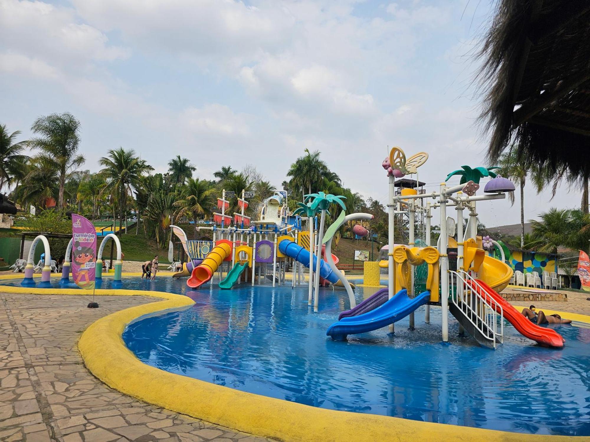 Flat Quartier Aldeia Das Aguas Park Resort Dorândia 外观 照片